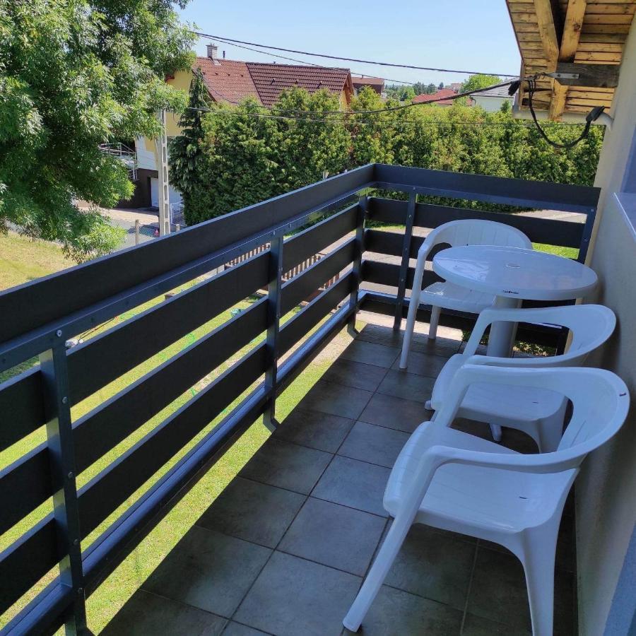 Silence Apartmanhaz 잘라카로쉬 외부 사진