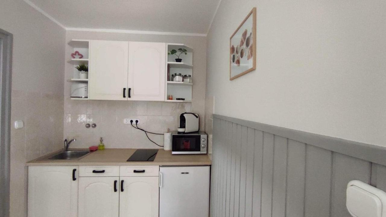 Silence Apartmanhaz 잘라카로쉬 외부 사진