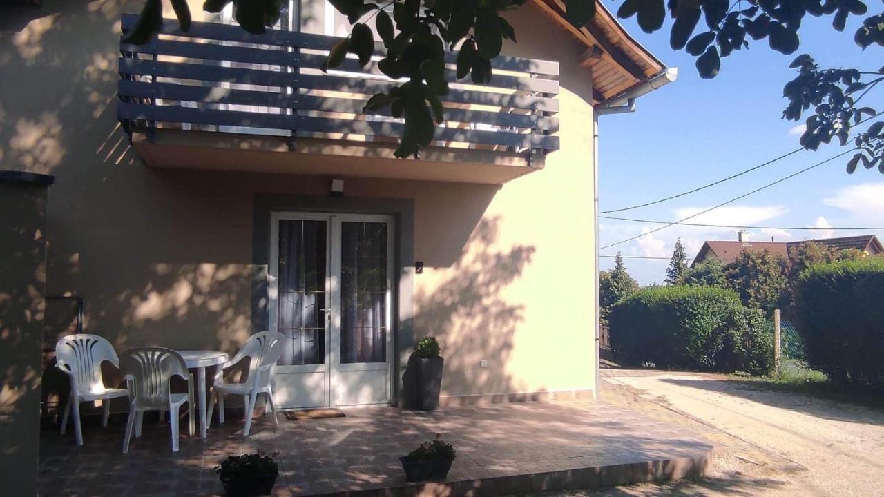 Silence Apartmanhaz 잘라카로쉬 외부 사진