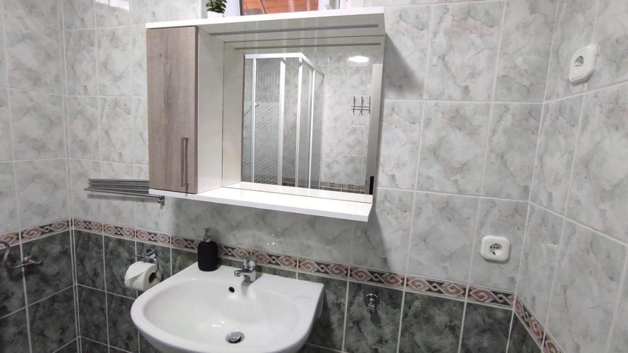 Silence Apartmanhaz 잘라카로쉬 외부 사진