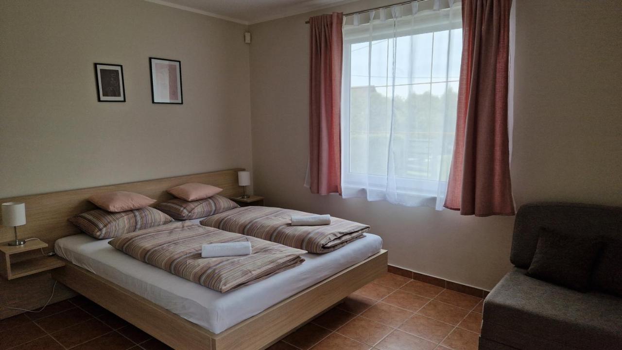 Silence Apartmanhaz 잘라카로쉬 외부 사진