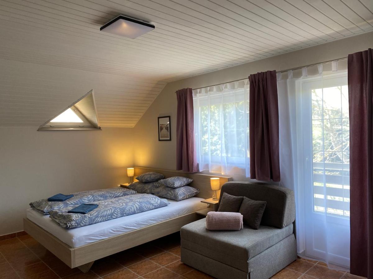 Silence Apartmanhaz 잘라카로쉬 외부 사진
