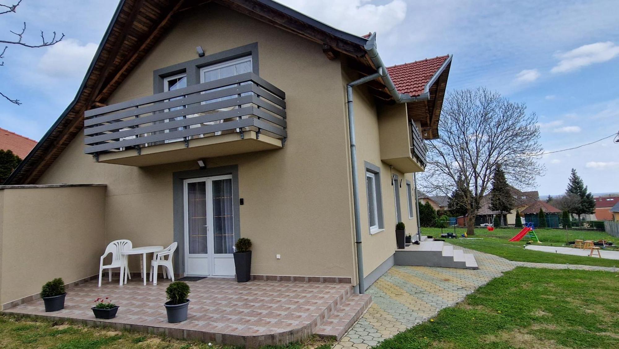 Silence Apartmanhaz 잘라카로쉬 외부 사진